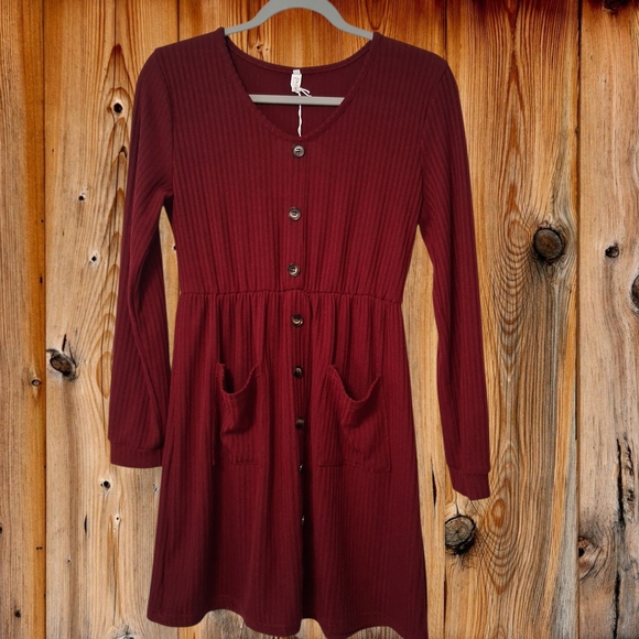 Snowyinglan Dresses & Skirts - Snowyinglan Elegant Burgundy Button-Down Dress Size M